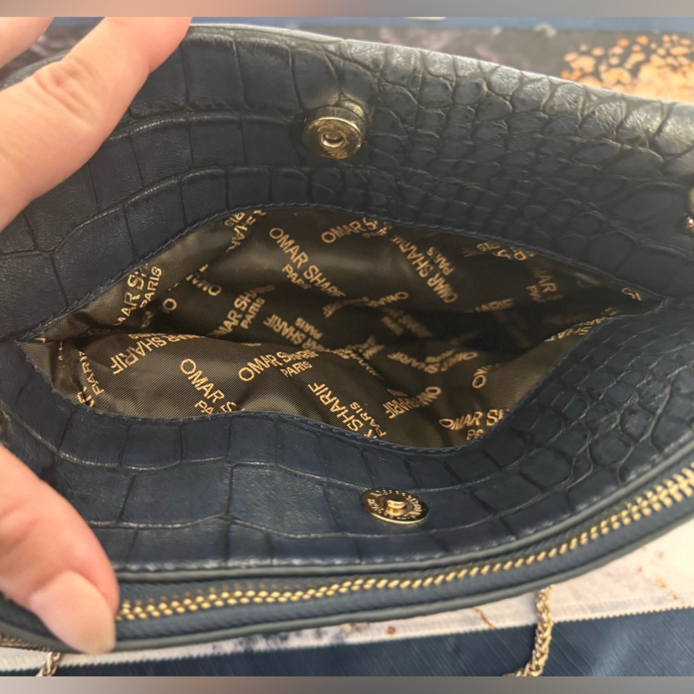 CROSSBODY CLUTCH ✨ - Picture 5 of 8